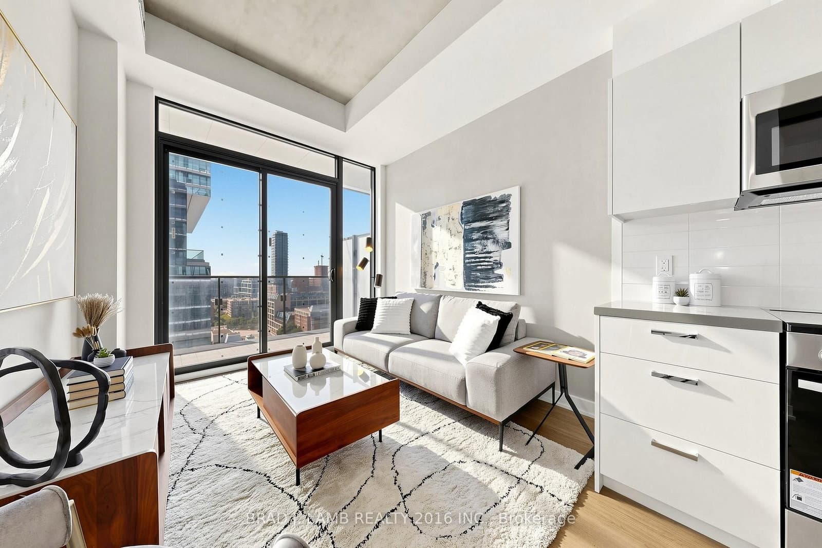 284 King Street E, Unit 1602 thumbnail 3