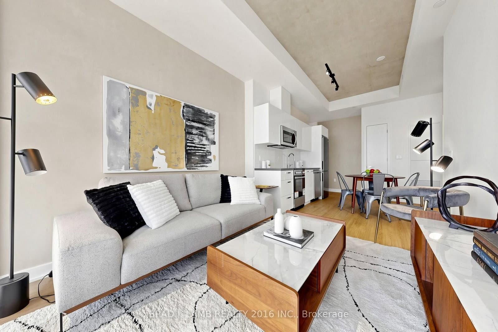 284 King Street E, Unit 1602 thumbnail 4