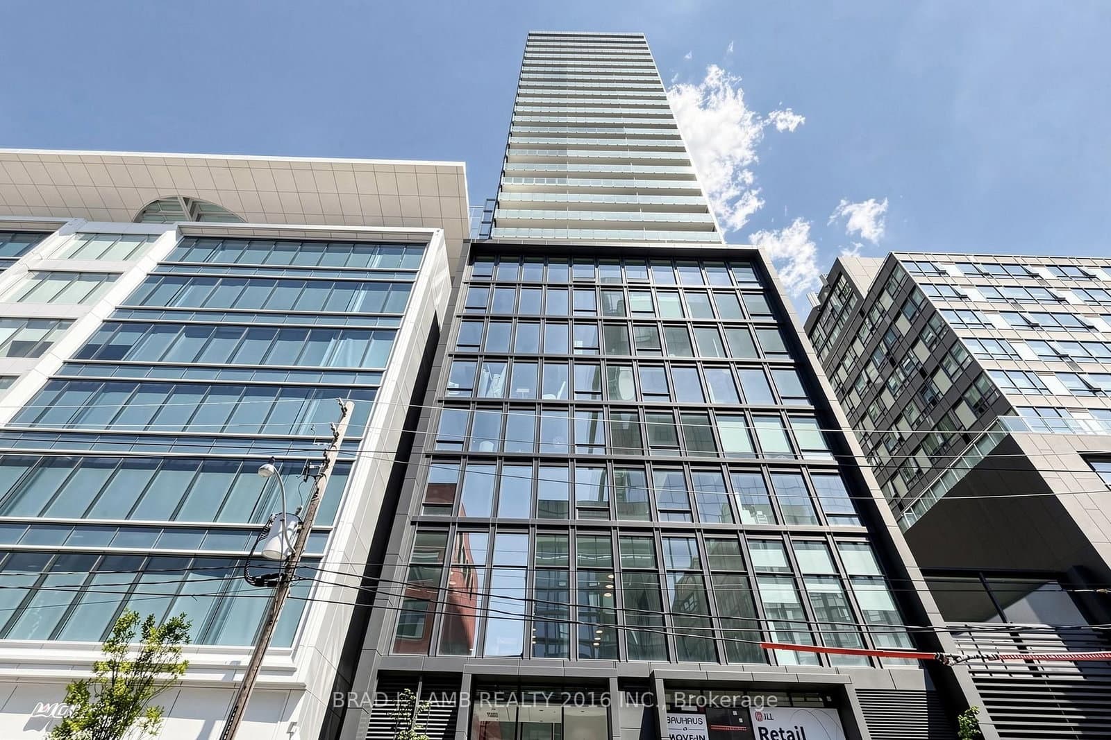 #2004 - 284 King Street E