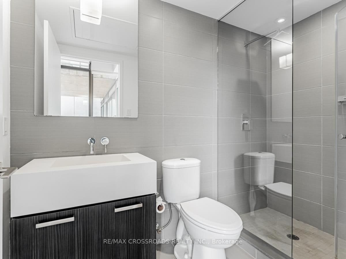560 King Street W, Unit 524 thumbnail 24