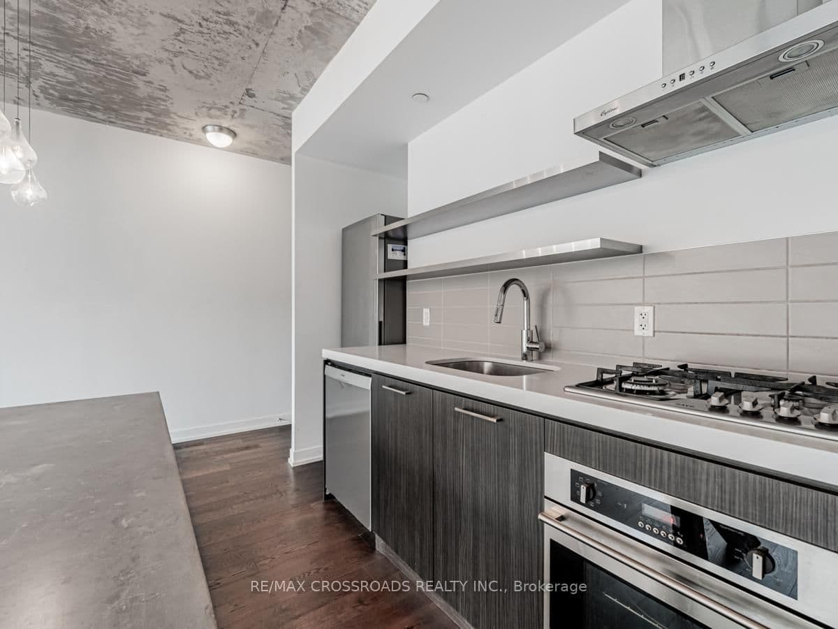 560 King Street W, Unit 524 thumbnail 6