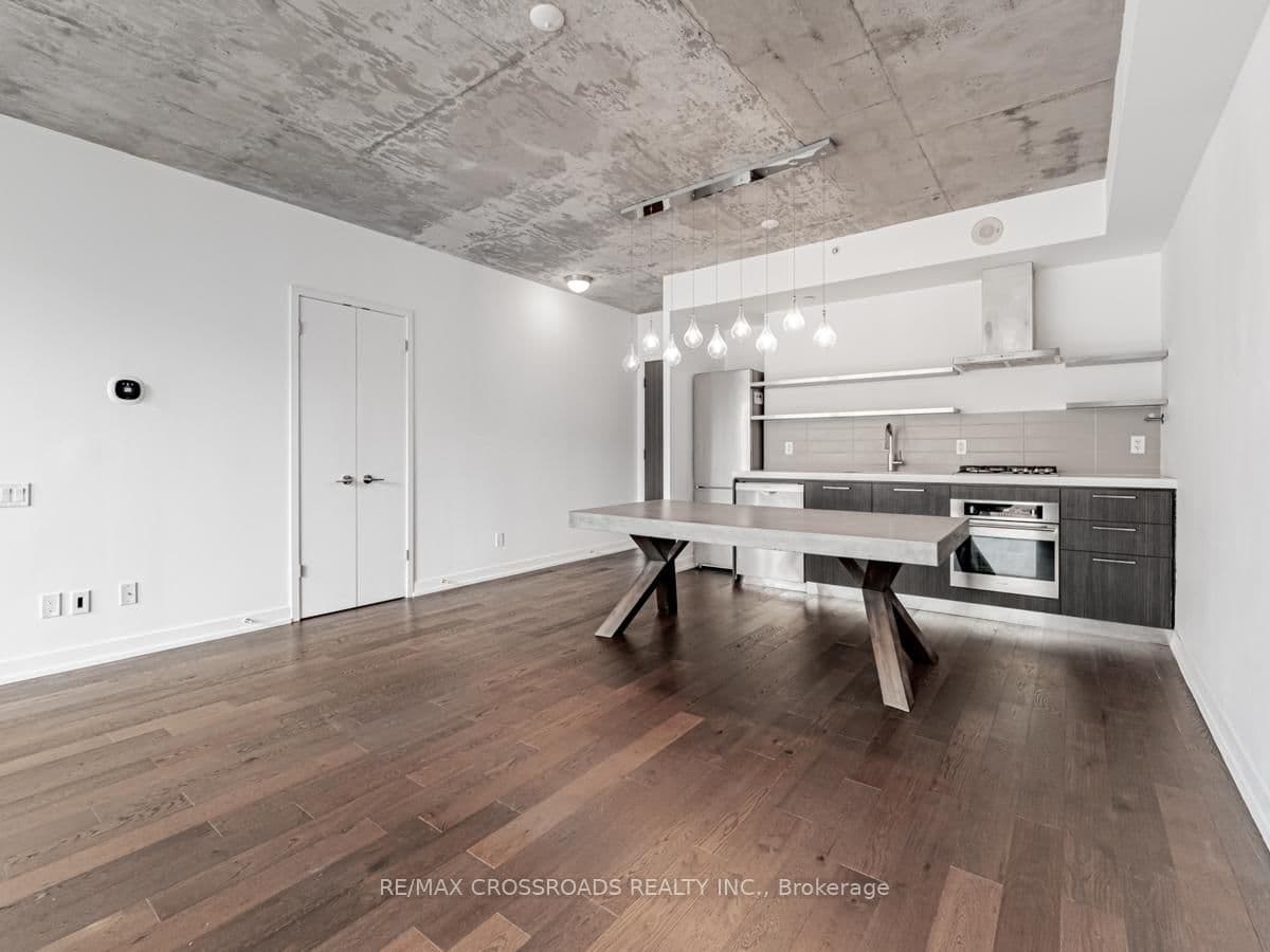 560 King Street W, Unit 524 thumbnail 9