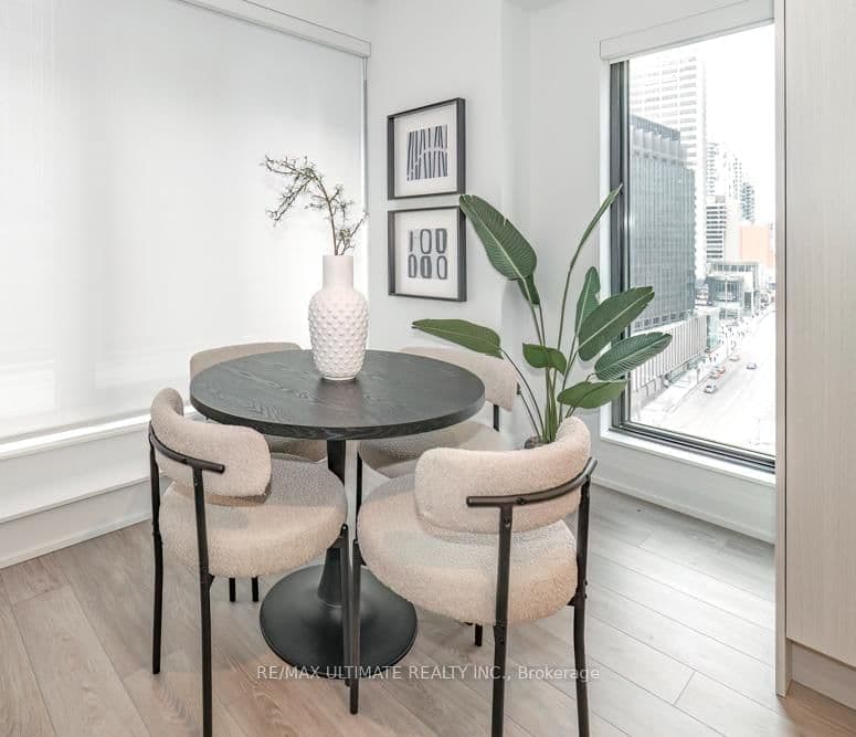 20 Soudan Avenue, Unit 1008 thumbnail 12