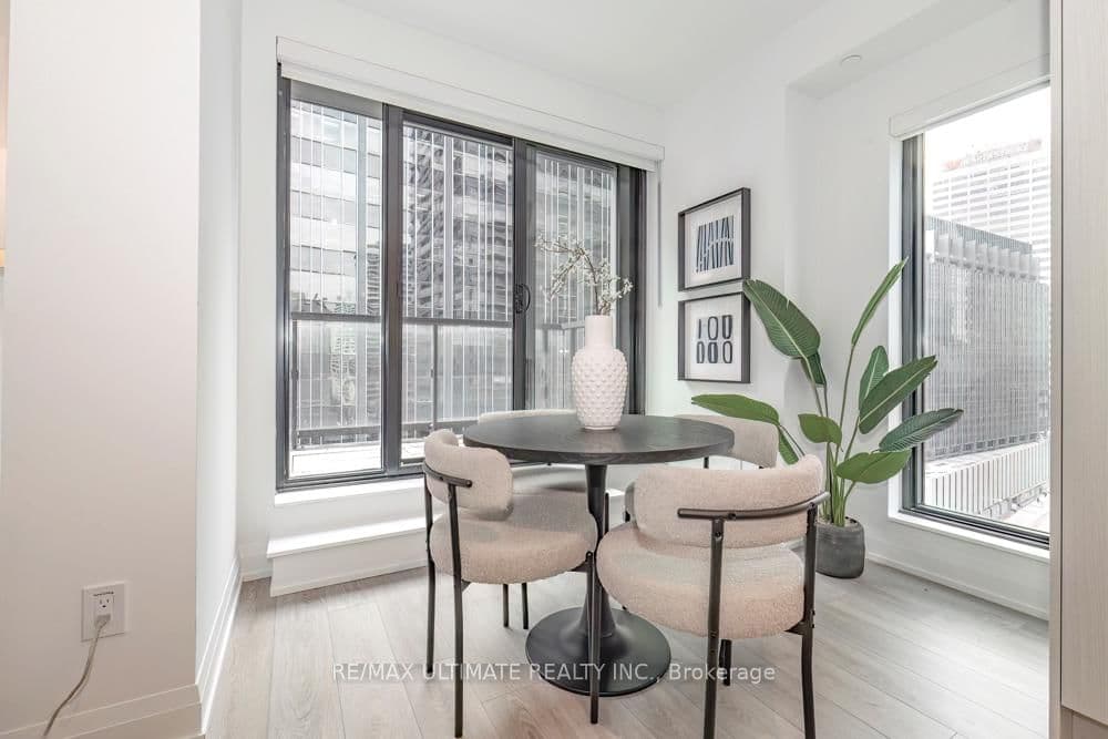 20 Soudan Avenue, Unit 1008 thumbnail 13