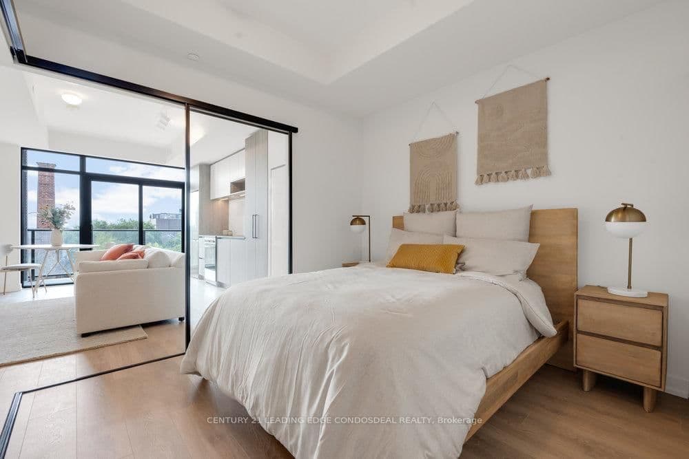 181 Sterling Road, Unit 404 thumbnail 6