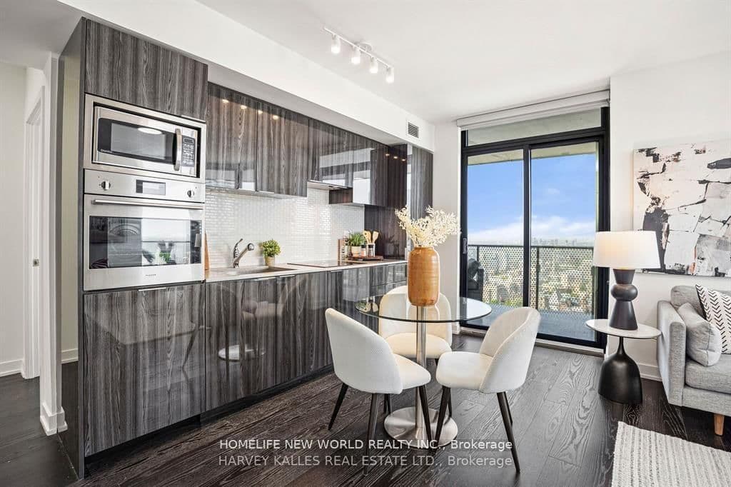 11 WELLESLEY Street W, Unit 4108 ENSUITE thumbnail 3