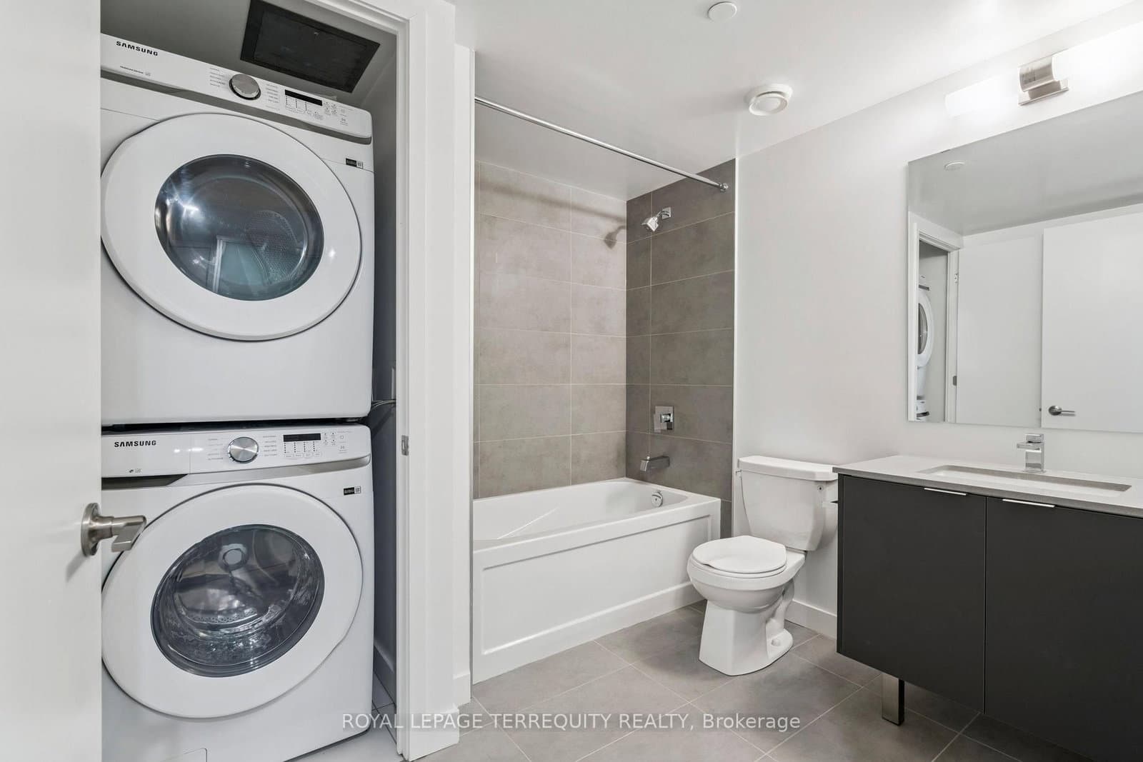 8 Tippett Road, Unit 809 thumbnail 17