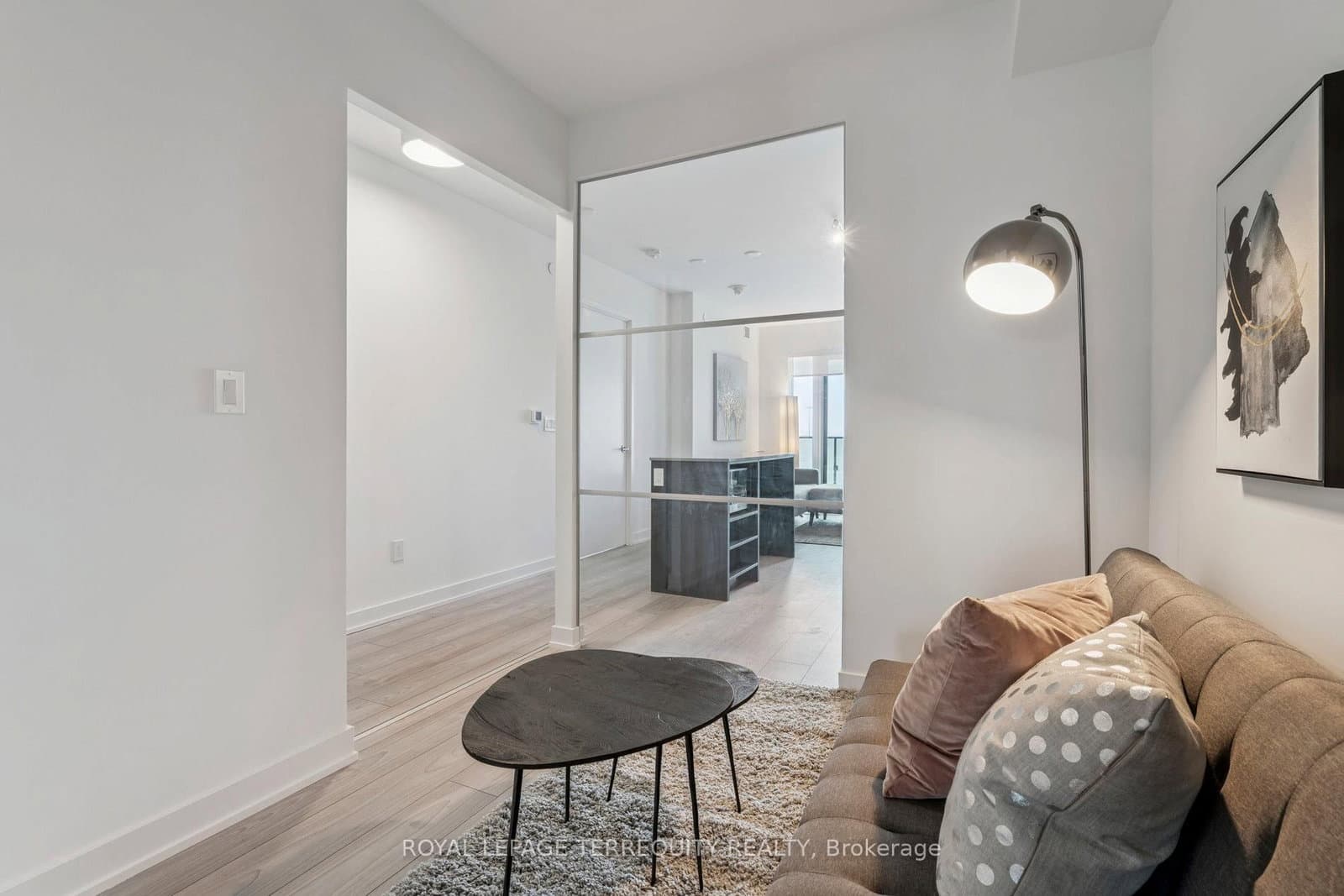 8 Tippett Road, Unit 809 thumbnail 20