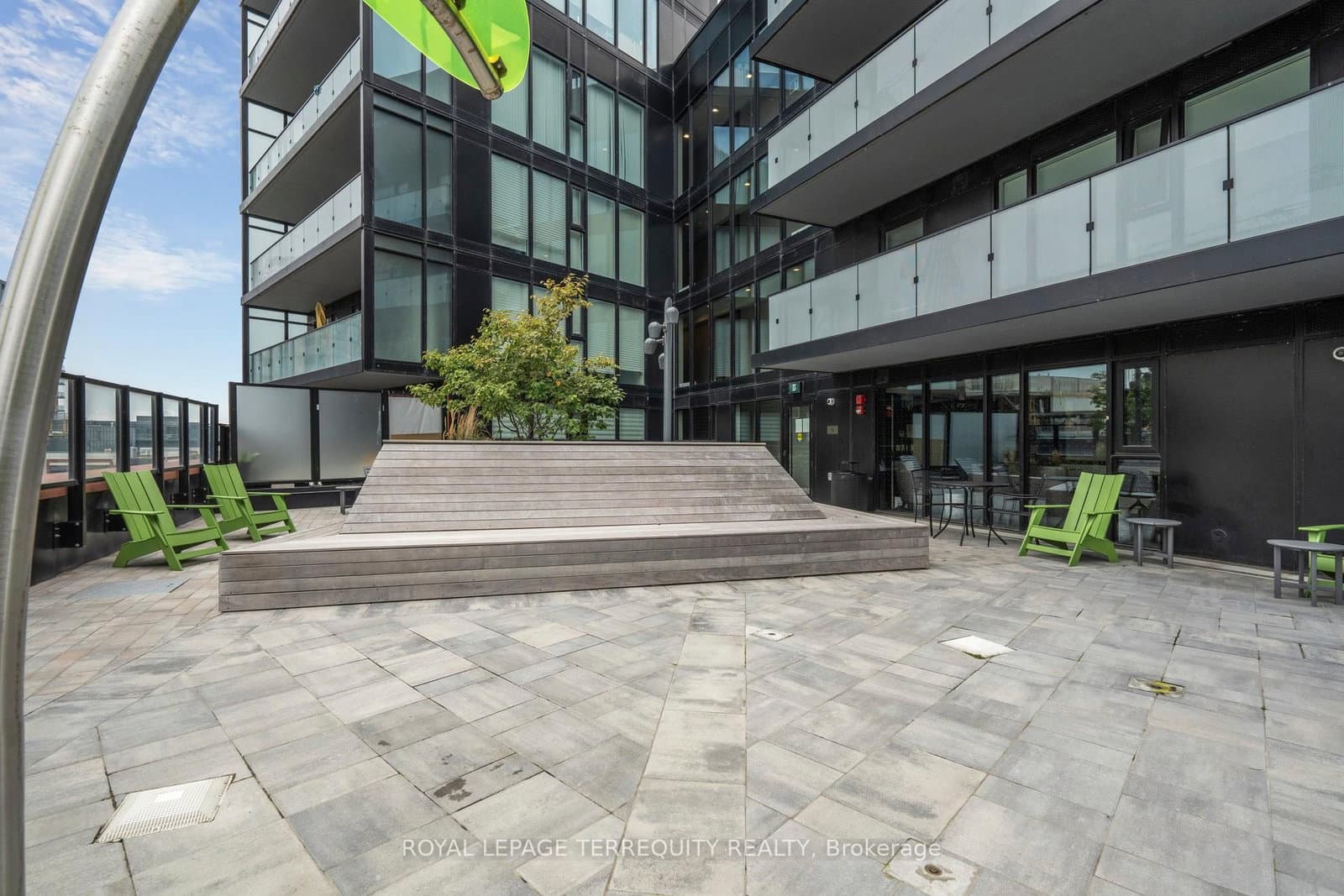 8 Tippett Road, Unit 809 thumbnail 26