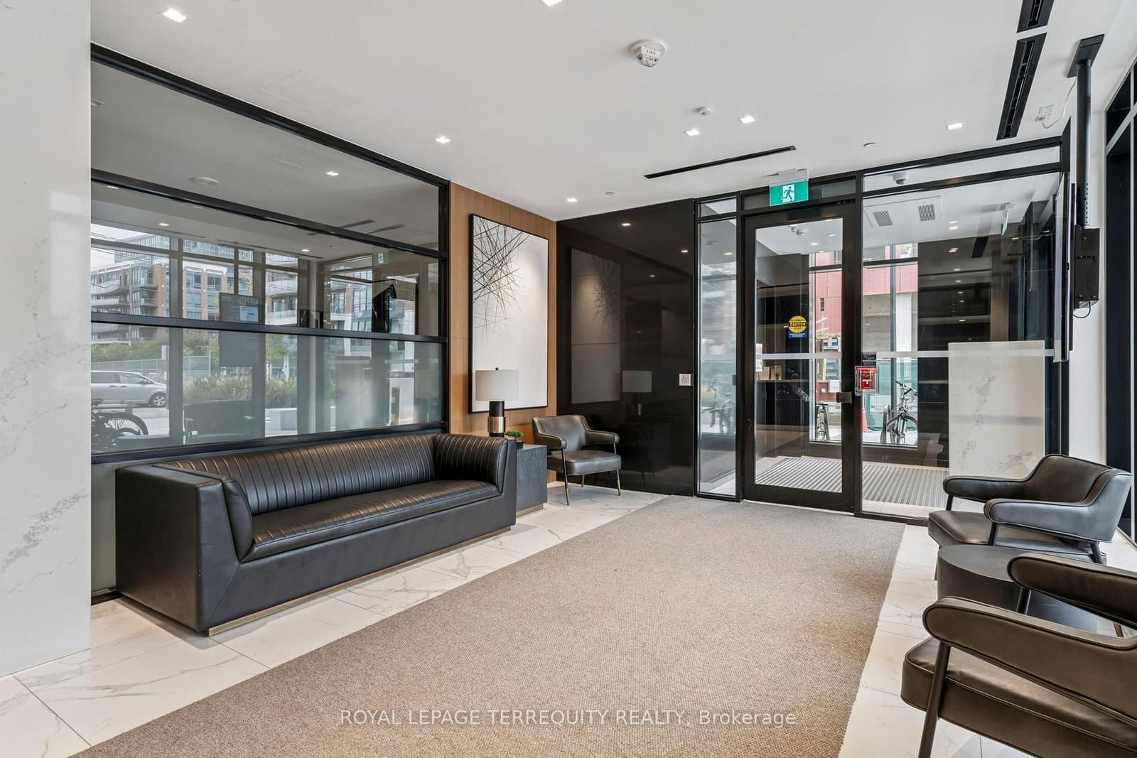8 Tippett Road, Unit 809 thumbnail 29