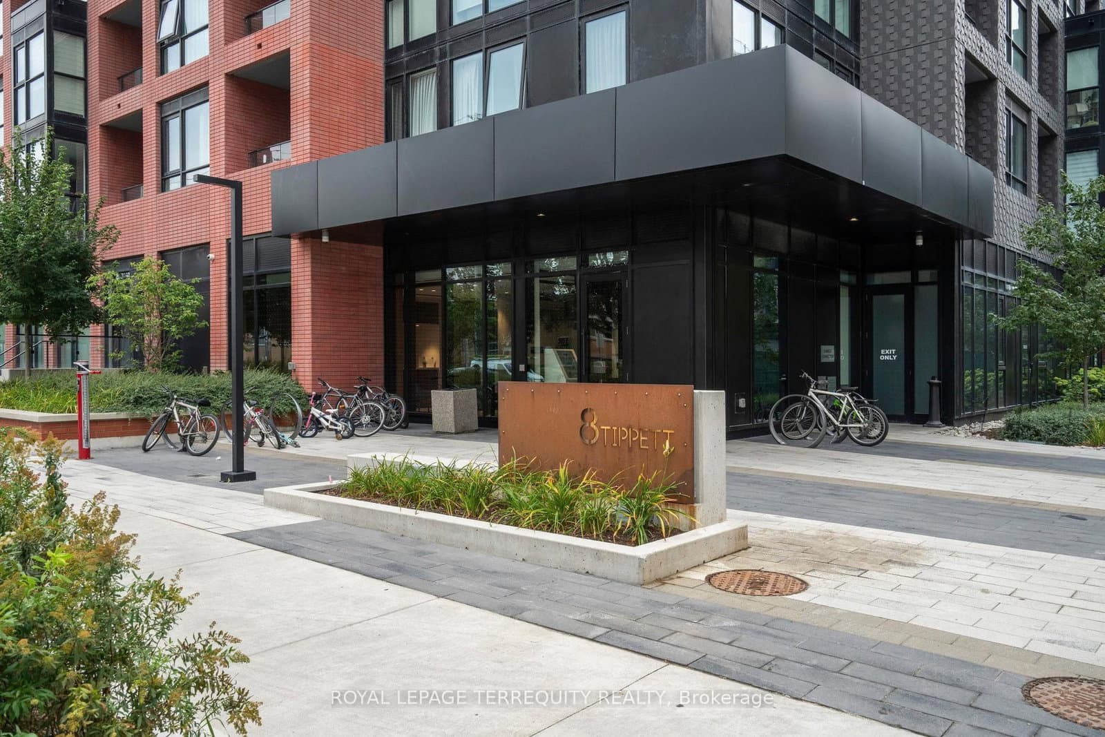 8 Tippett Road, Unit 809 thumbnail 30