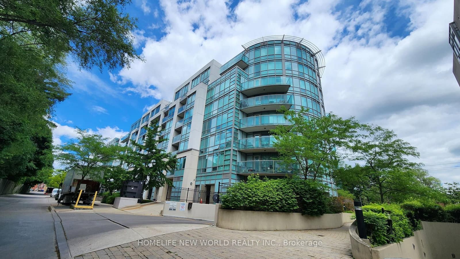 3830 Bathurst Street, Unit 404 - Image 1