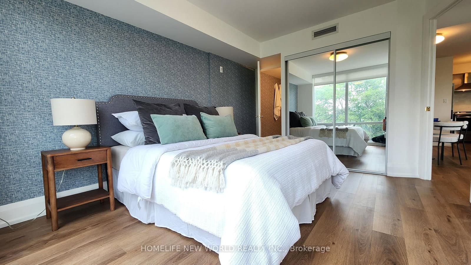3830 Bathurst Street, Unit 404 thumbnail 16