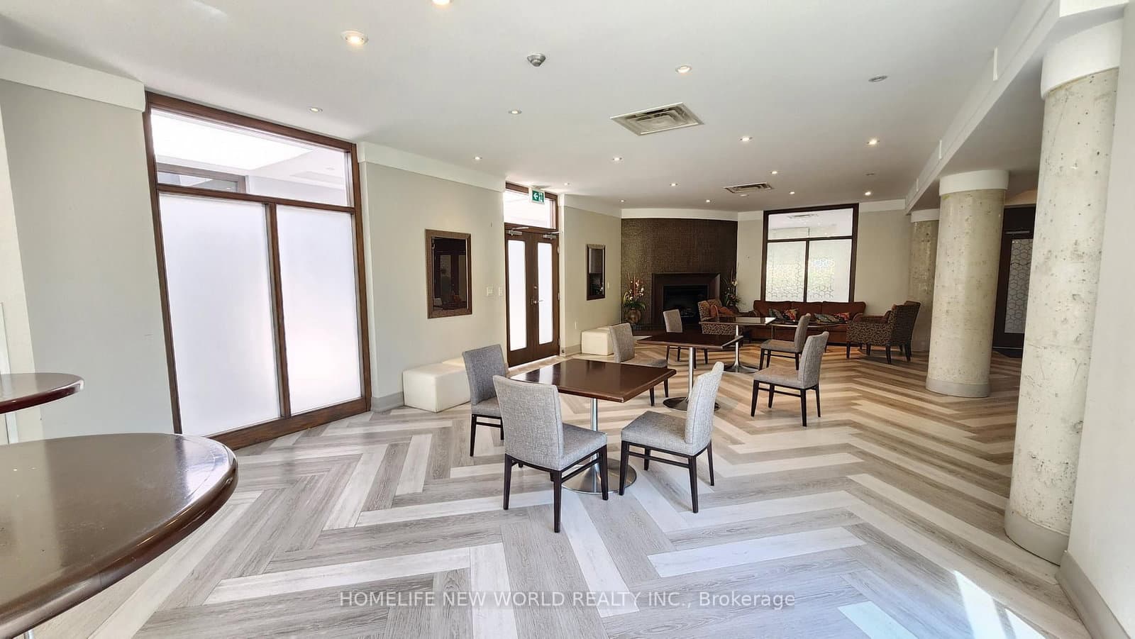 3830 Bathurst Street, Unit 404 thumbnail 33