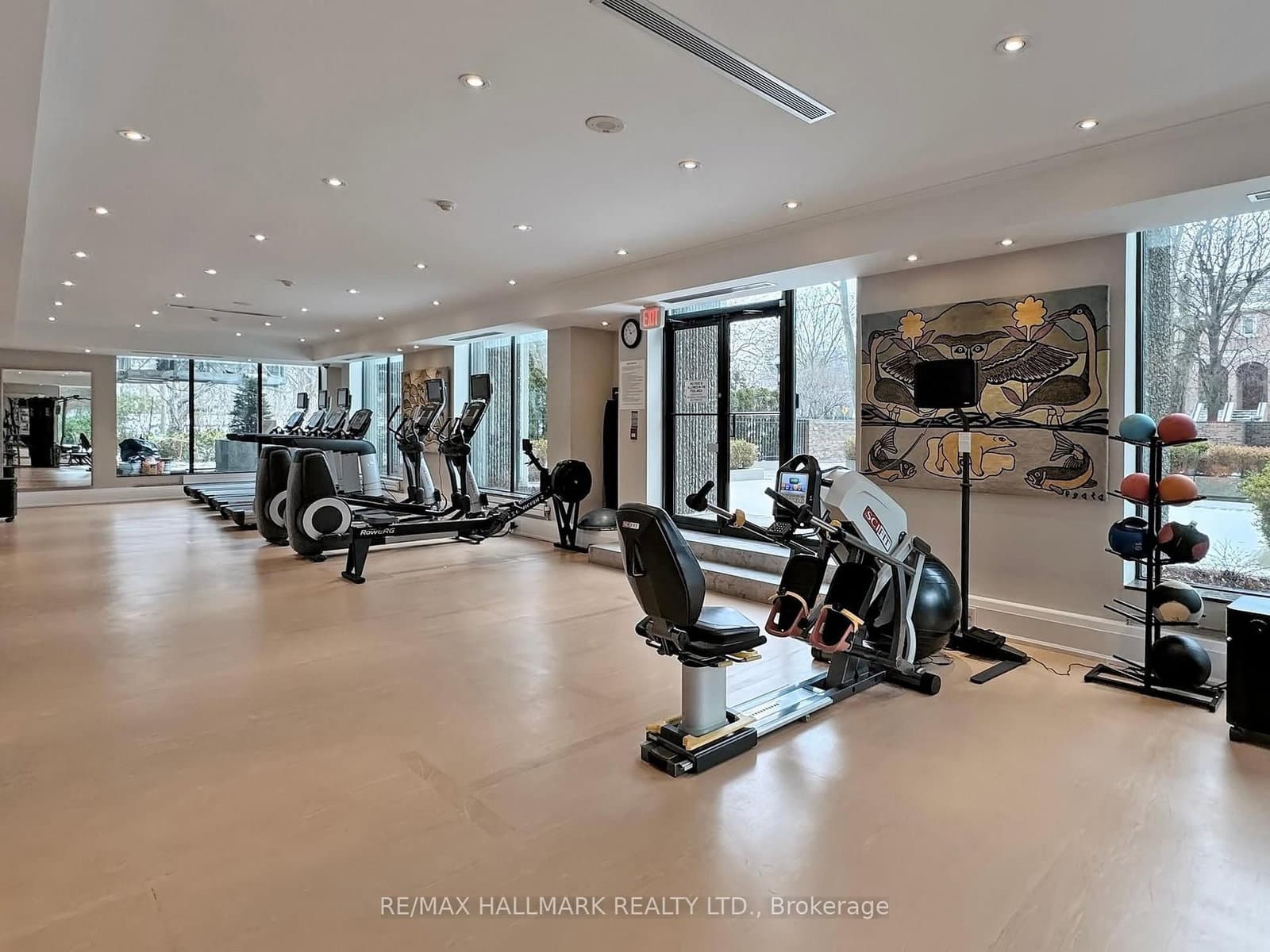 619 Avenue Road, Unit 201 thumbnail 40