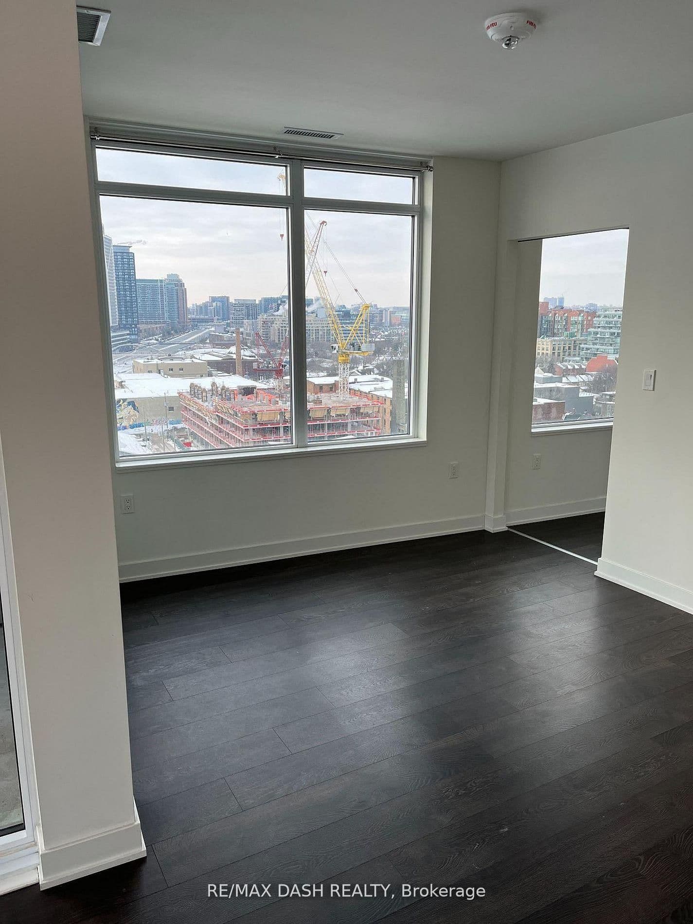 27 Bathurst Street, Unit 806W thumbnail 14