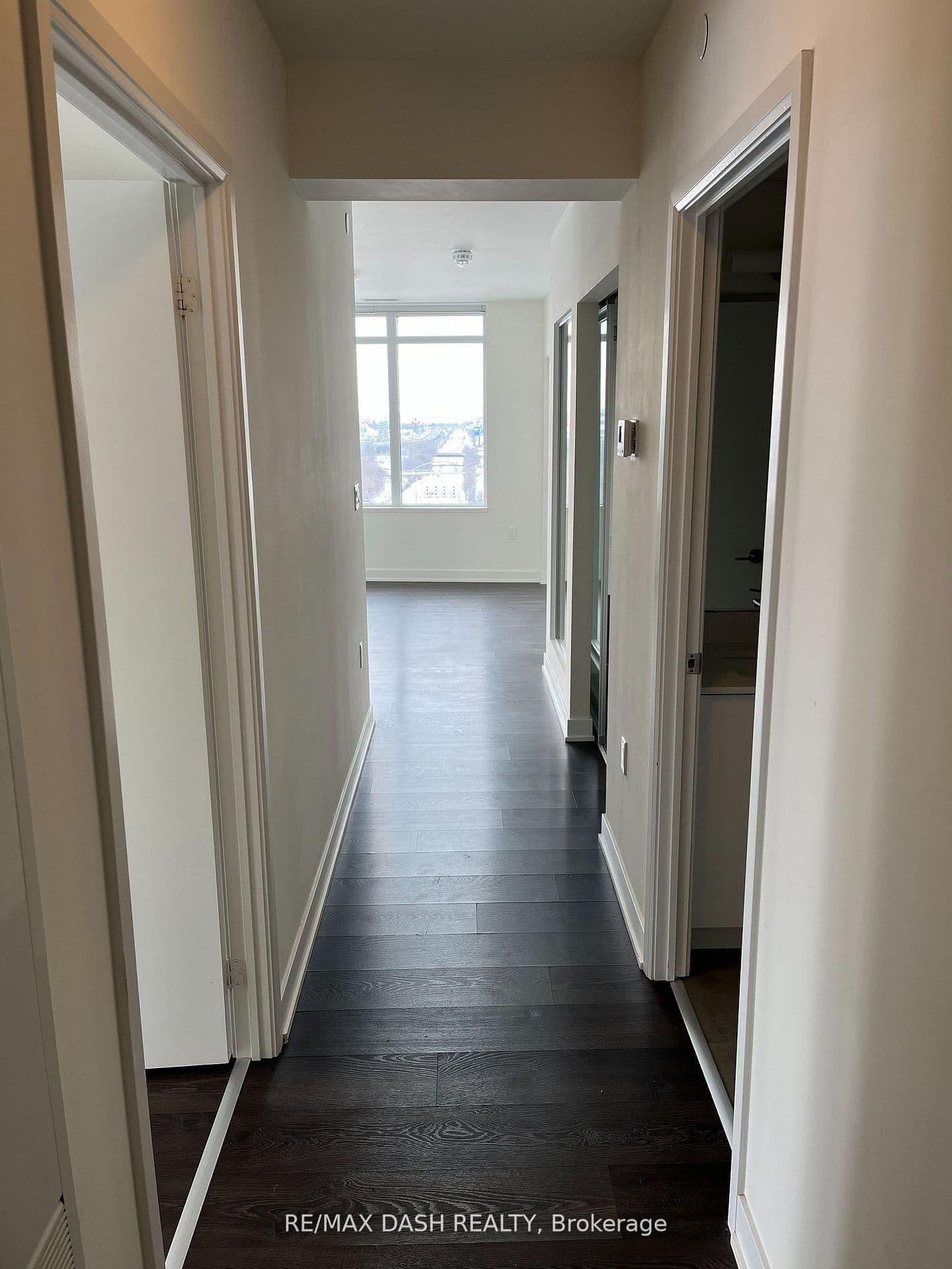 27 Bathurst Street, Unit 806W thumbnail 5