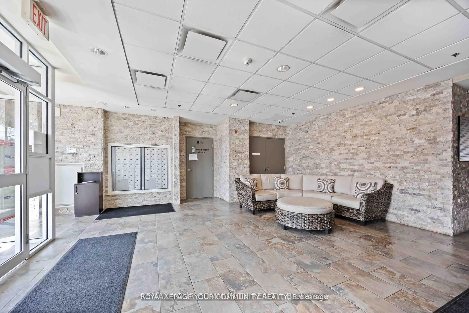 222 Finch Avenue W, Unit 315 thumbnail 3