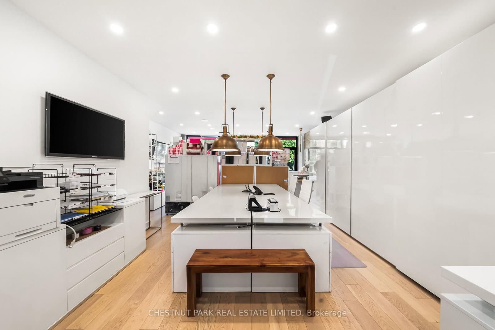 953 Mount Pleasant Road thumbnail 9