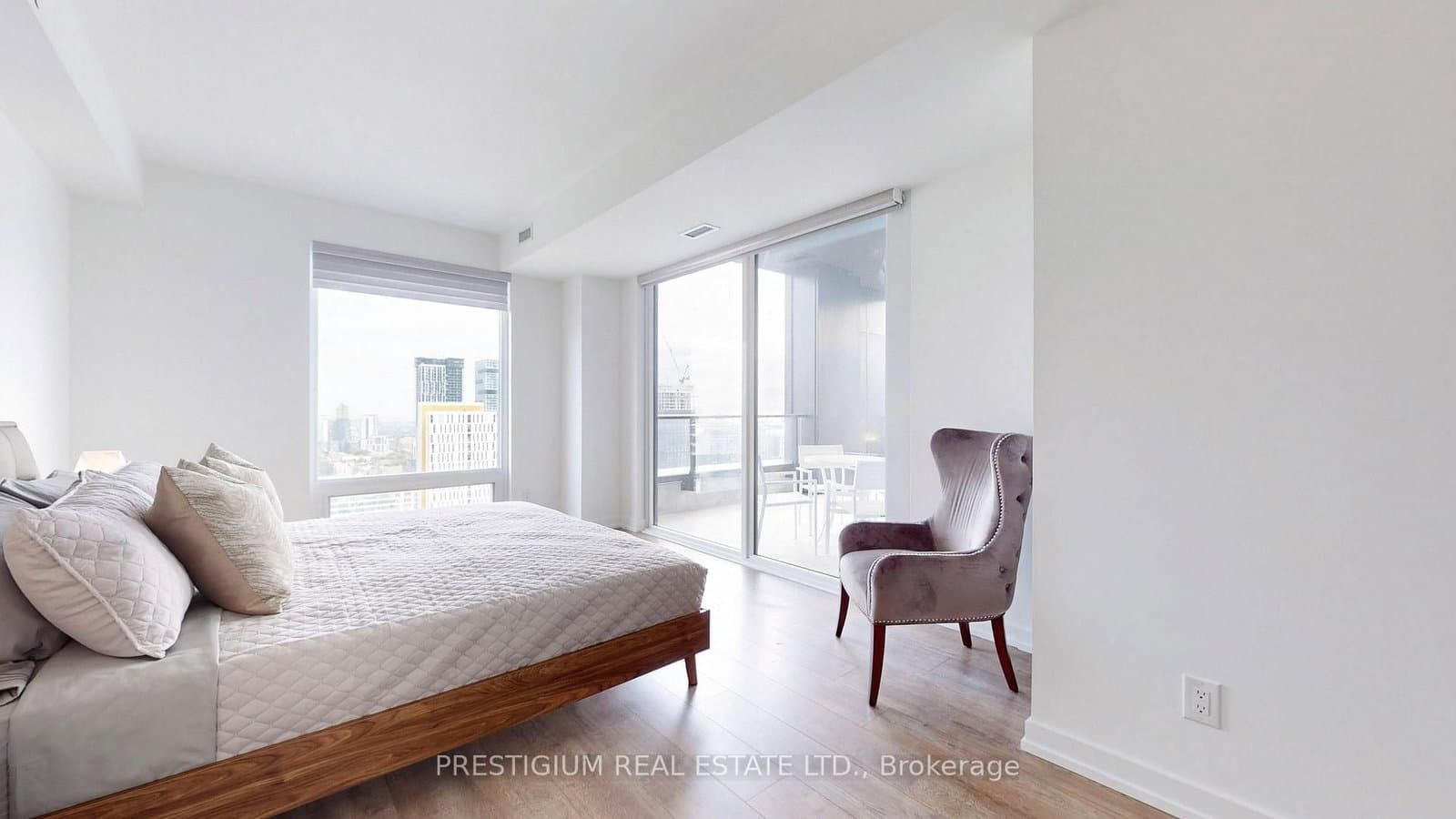 20 Edward Street, Unit PH02 thumbnail 14