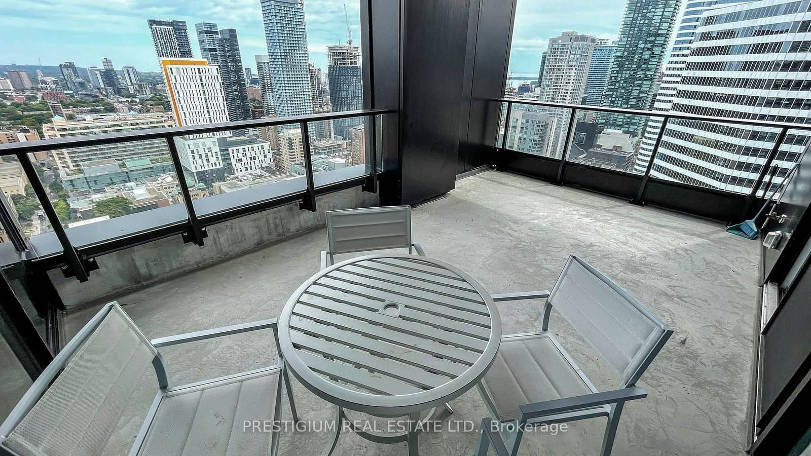 20 Edward Street, Unit PH02 thumbnail 37