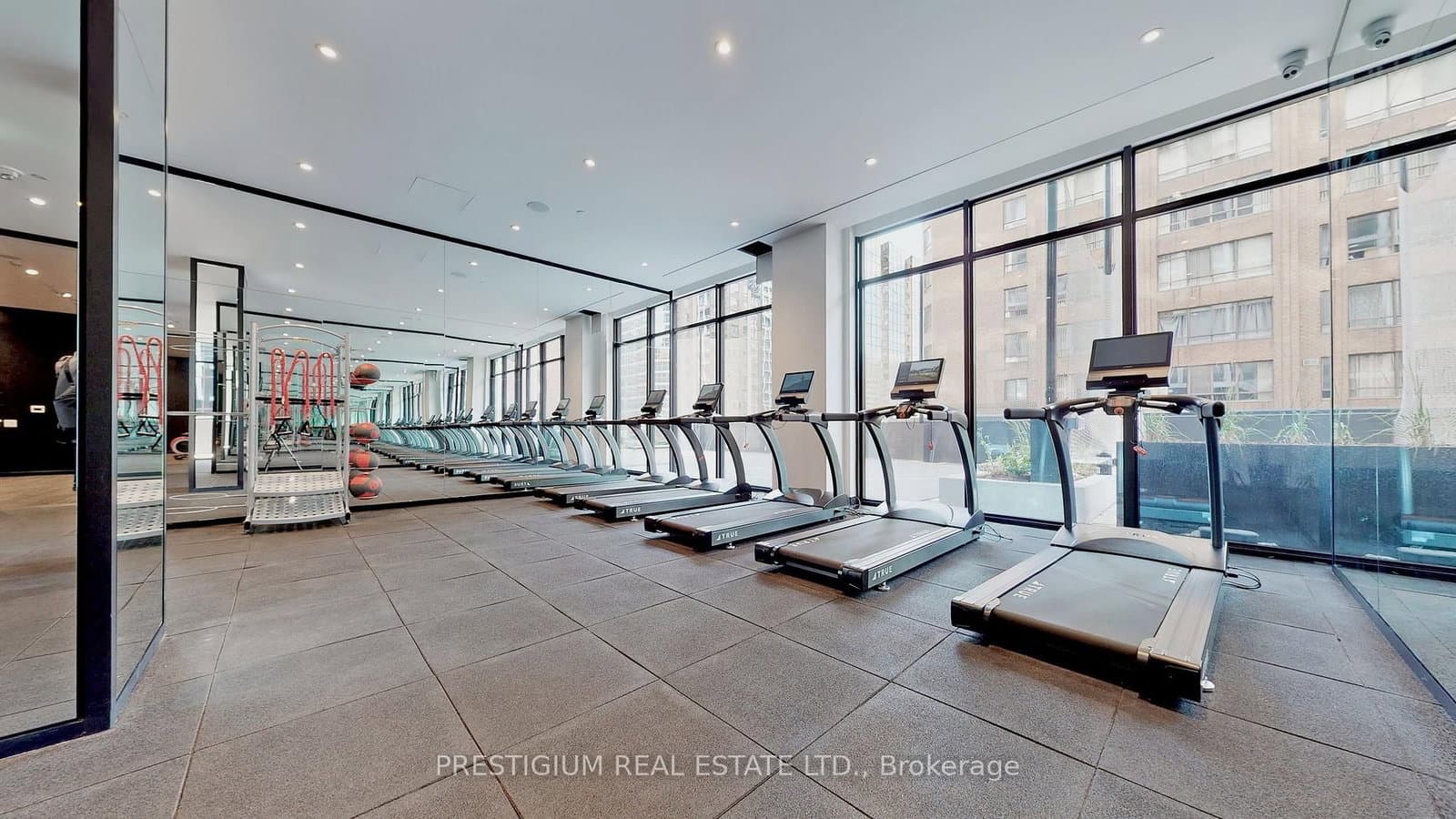 20 Edward Street, Unit PH02 thumbnail 45
