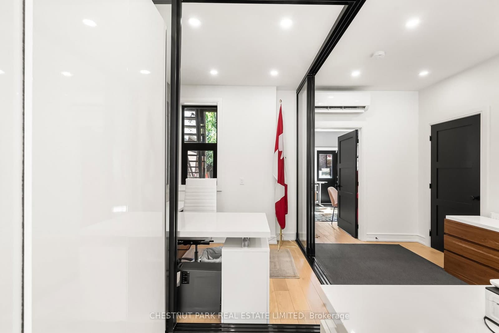 953 Mount Pleasant Road thumbnail 12