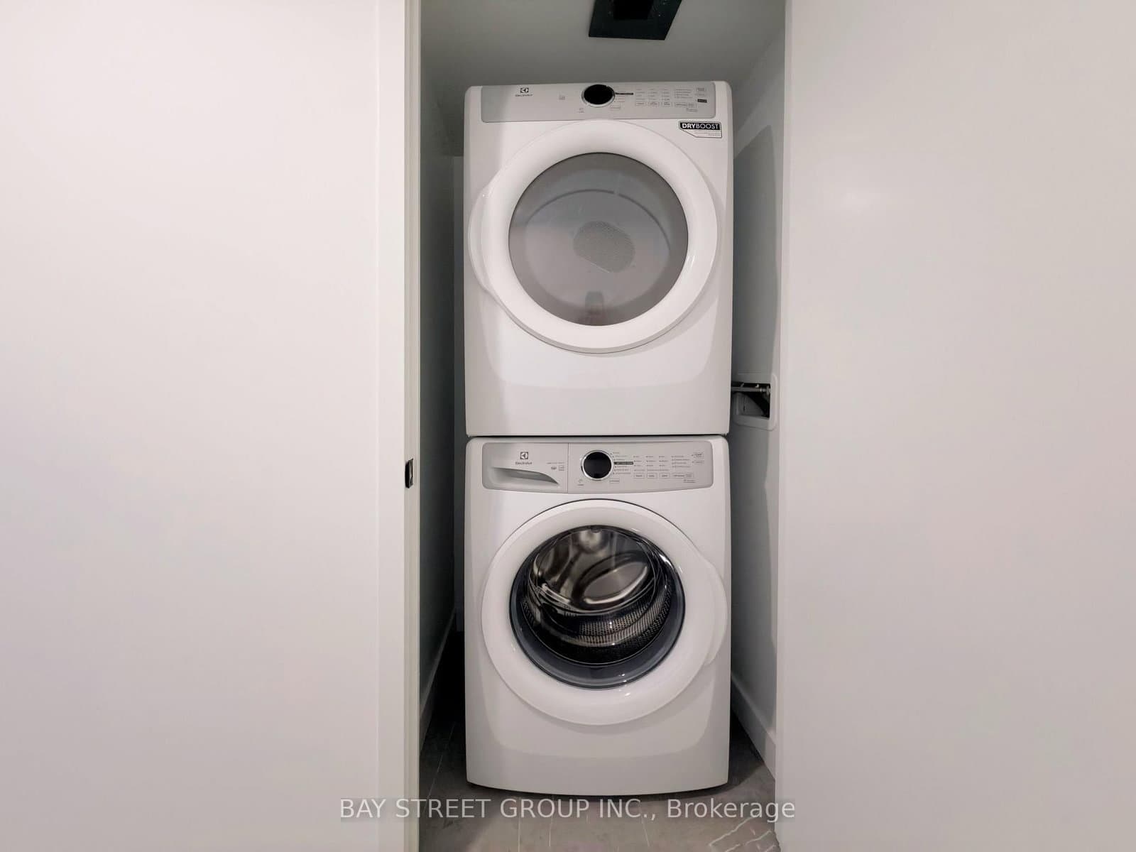 609 Sherbourne Street, Unit 1211 thumbnail 15