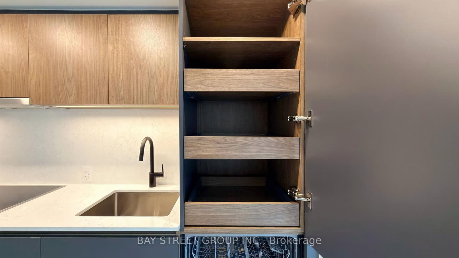 609 Sherbourne Street, Unit 1211 thumbnail 20