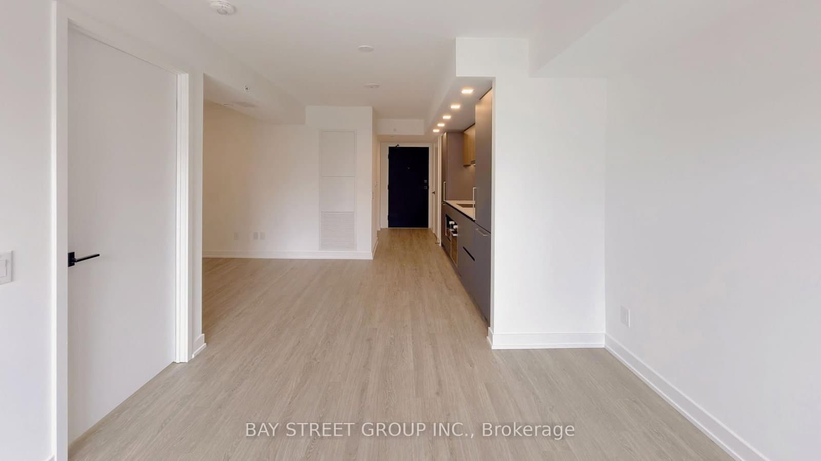 609 Sherbourne Street, Unit 1211 thumbnail 3