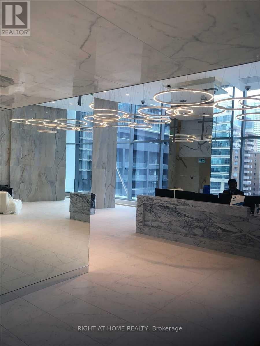 251 Jarvis Street, Unit 818 thumbnail 9