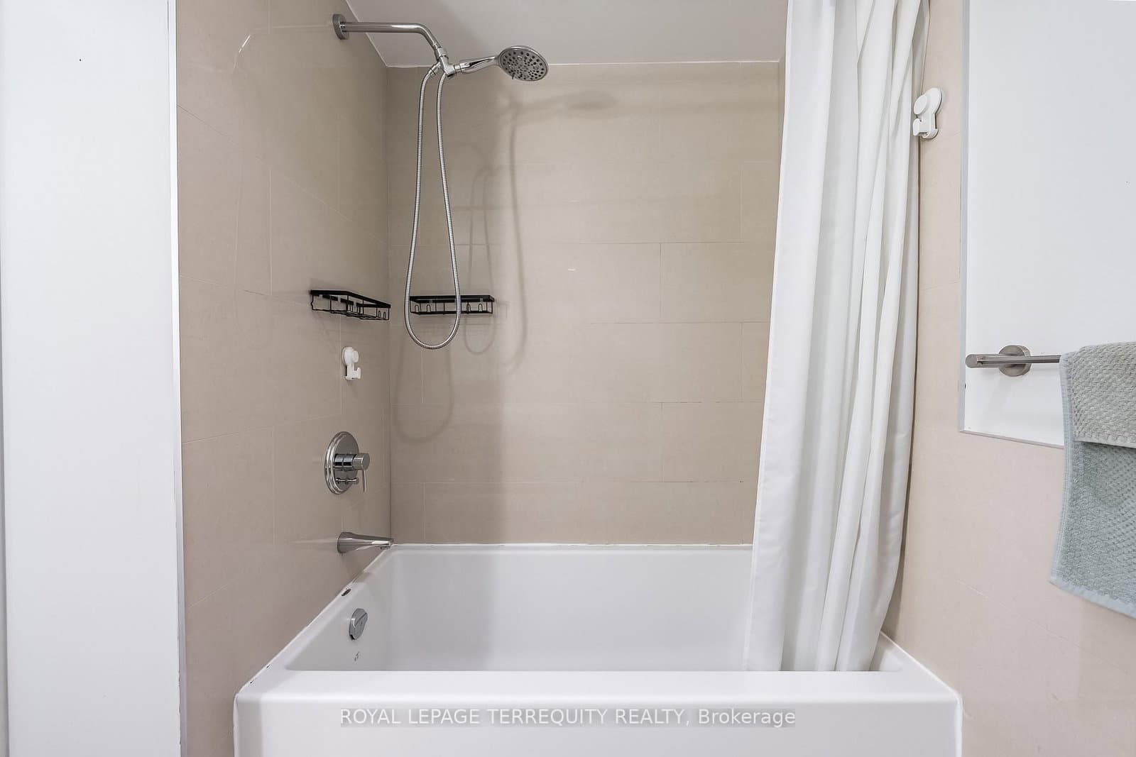 70 Distillery Lane, Unit 2107 thumbnail 16
