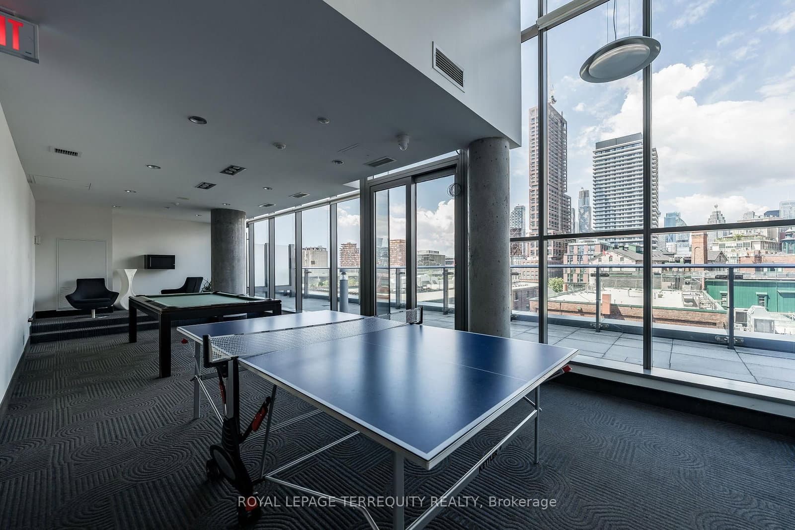 70 Distillery Lane, Unit 2107 thumbnail 25