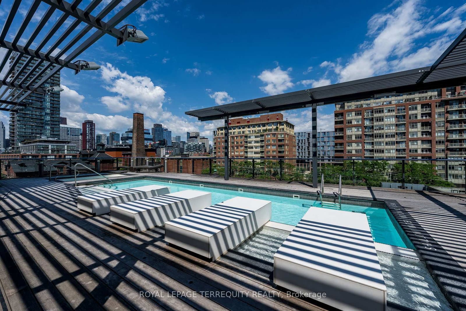 70 Distillery Lane, Unit 2107 thumbnail 26