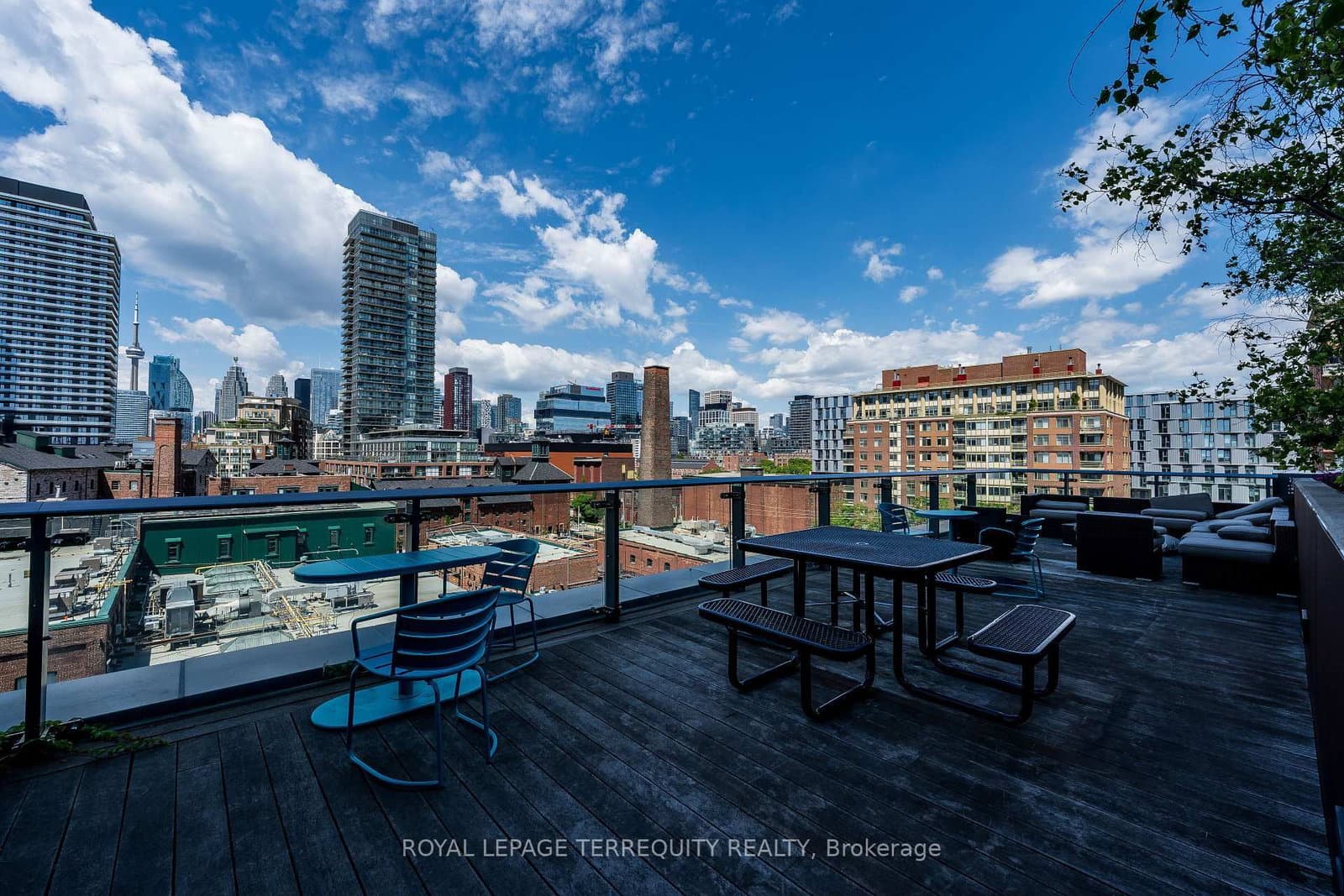 70 Distillery Lane, Unit 2107 thumbnail 30