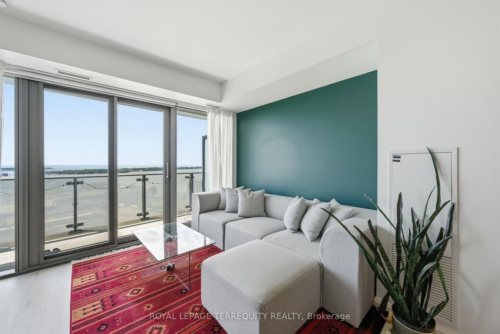 70 Distillery Lane, Unit 2107 thumbnail 6
