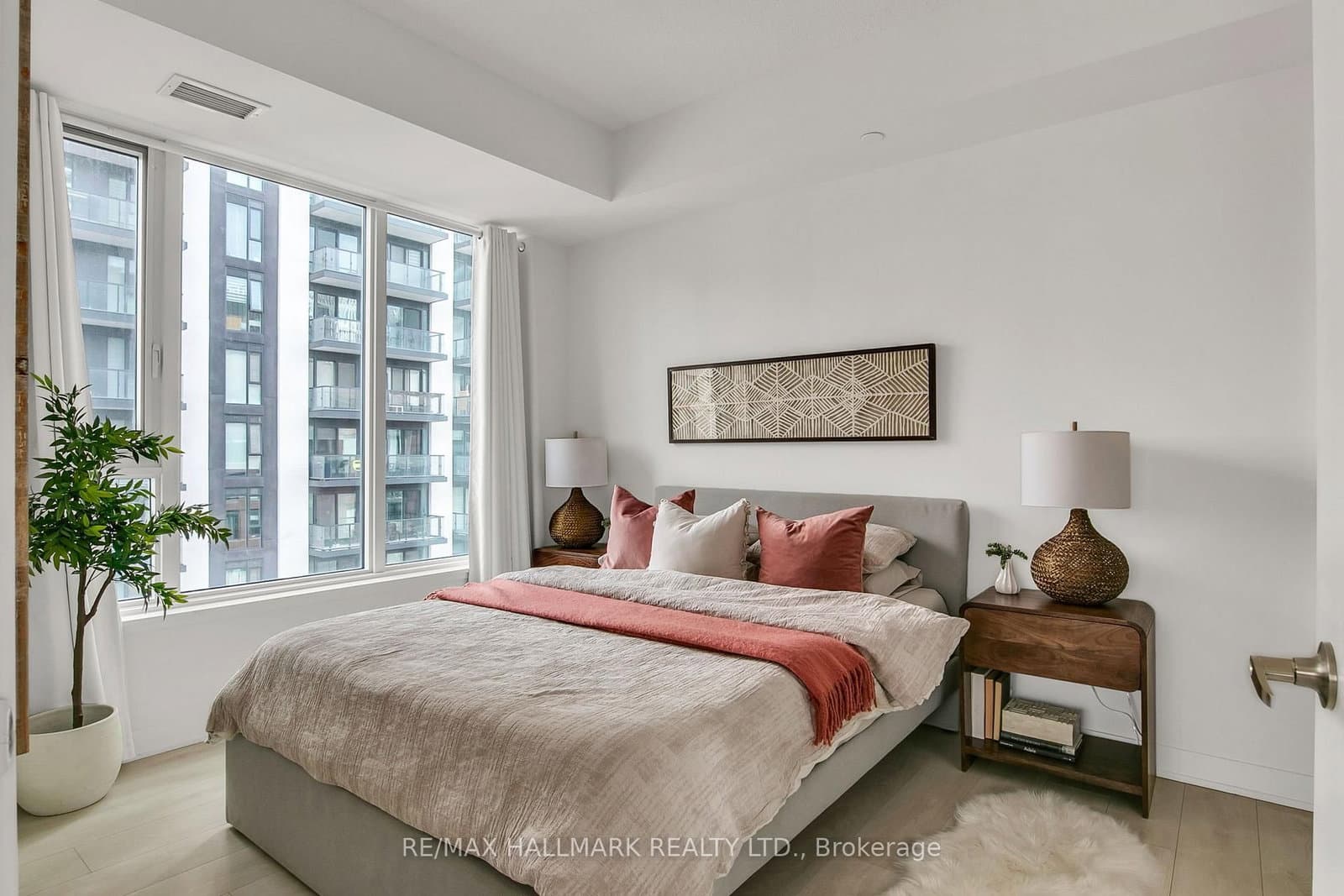 35 Tubman Avenue, Unit 1021 thumbnail 14