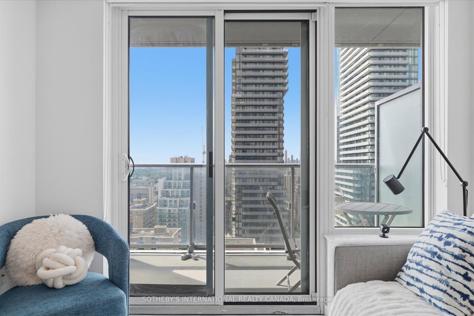 195 Redpath Avenue, Unit 2307 thumbnail 14