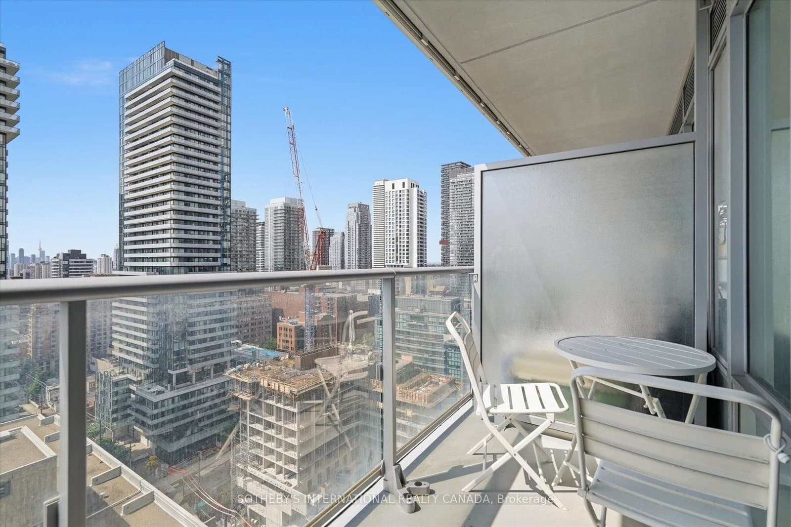 195 Redpath Avenue, Unit 2307 thumbnail 15