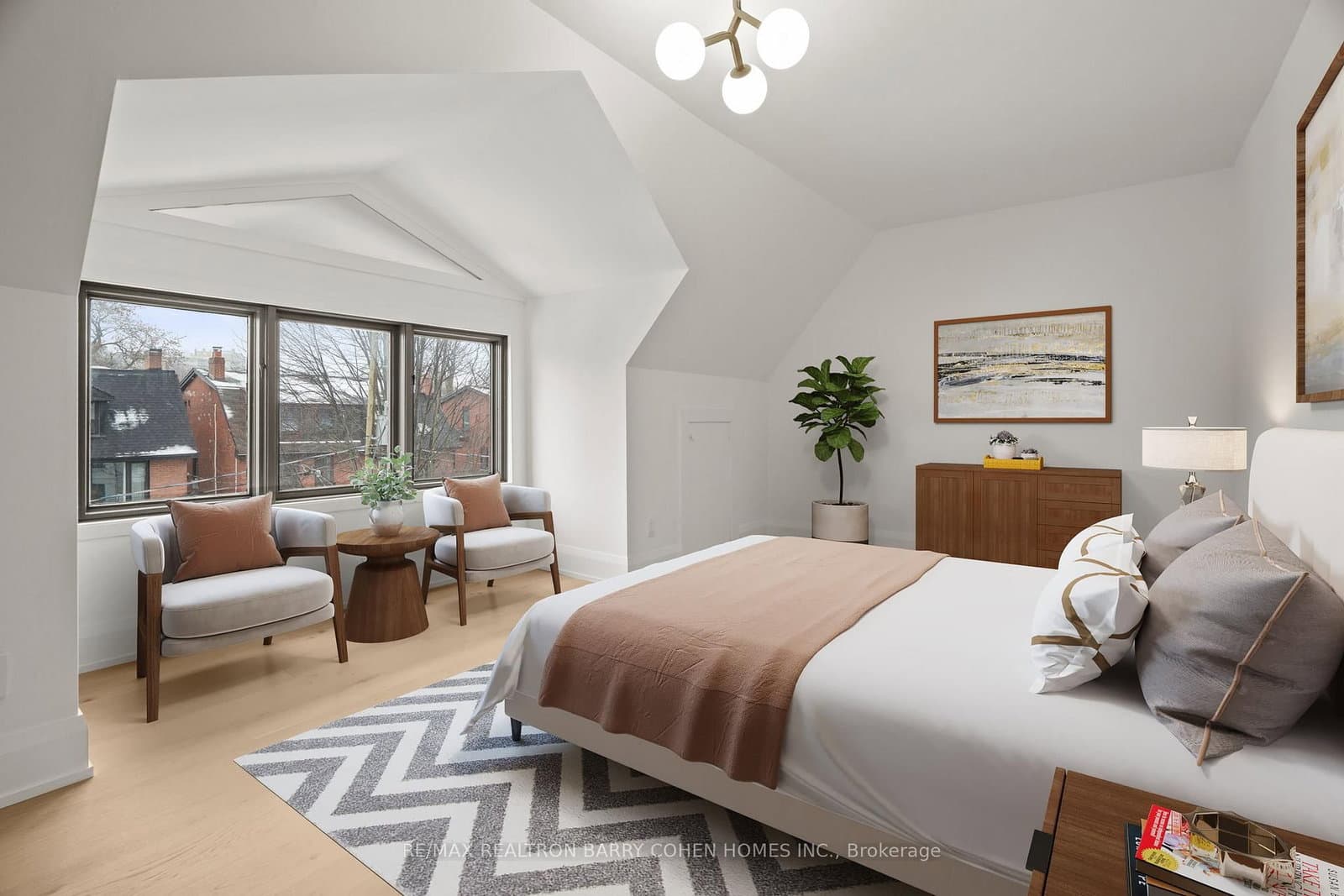 231 Macpherson Avenue thumbnail 29