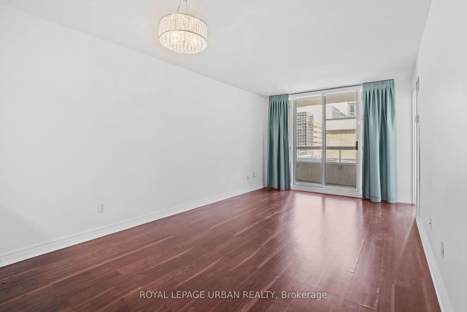 43 Eglinton Avenue E, Unit 506 thumbnail 12