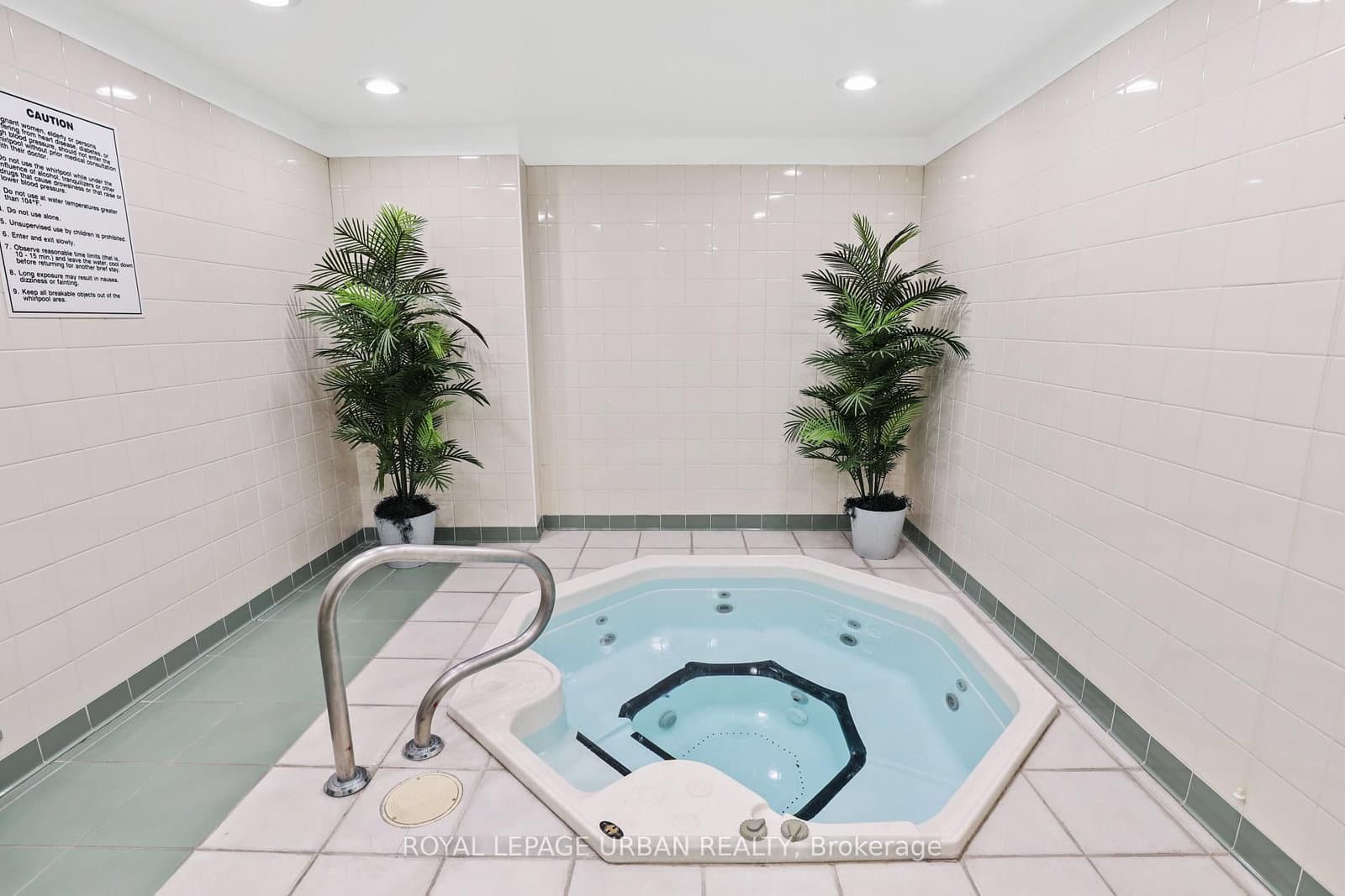 43 Eglinton Avenue E, Unit 506 thumbnail 28