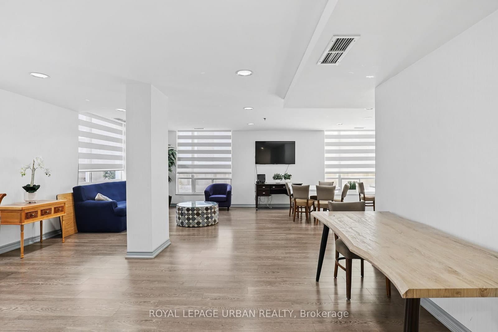 43 Eglinton Avenue E, Unit 506 thumbnail 30