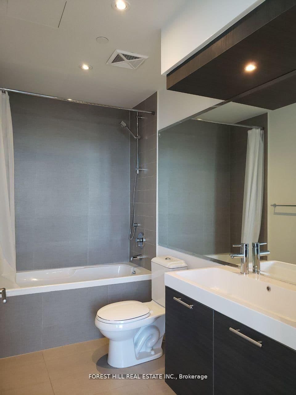 388 Yonge Street, Unit 7401 thumbnail 20
