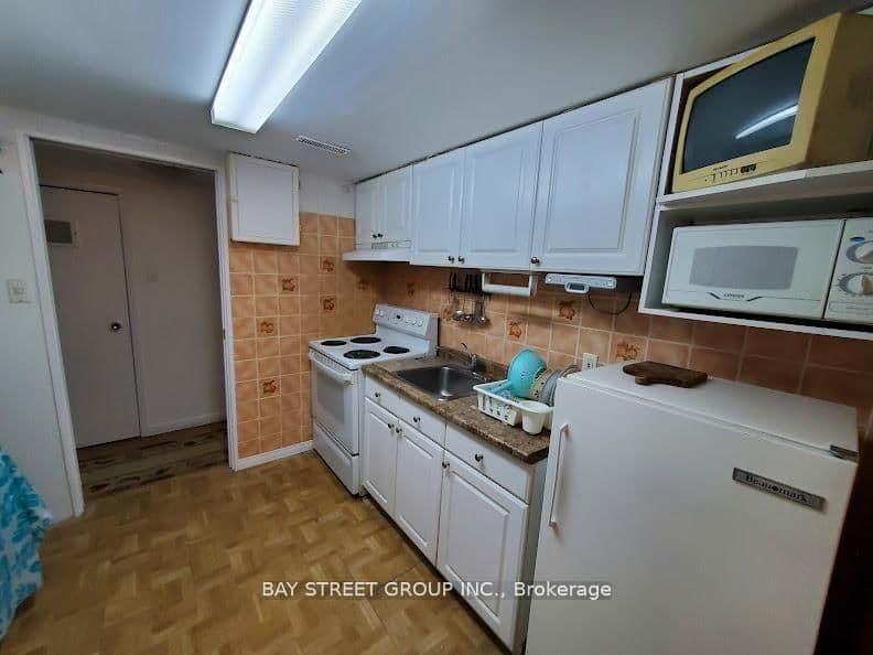 73 Regatta Crescent, Unit Lower thumbnail 5