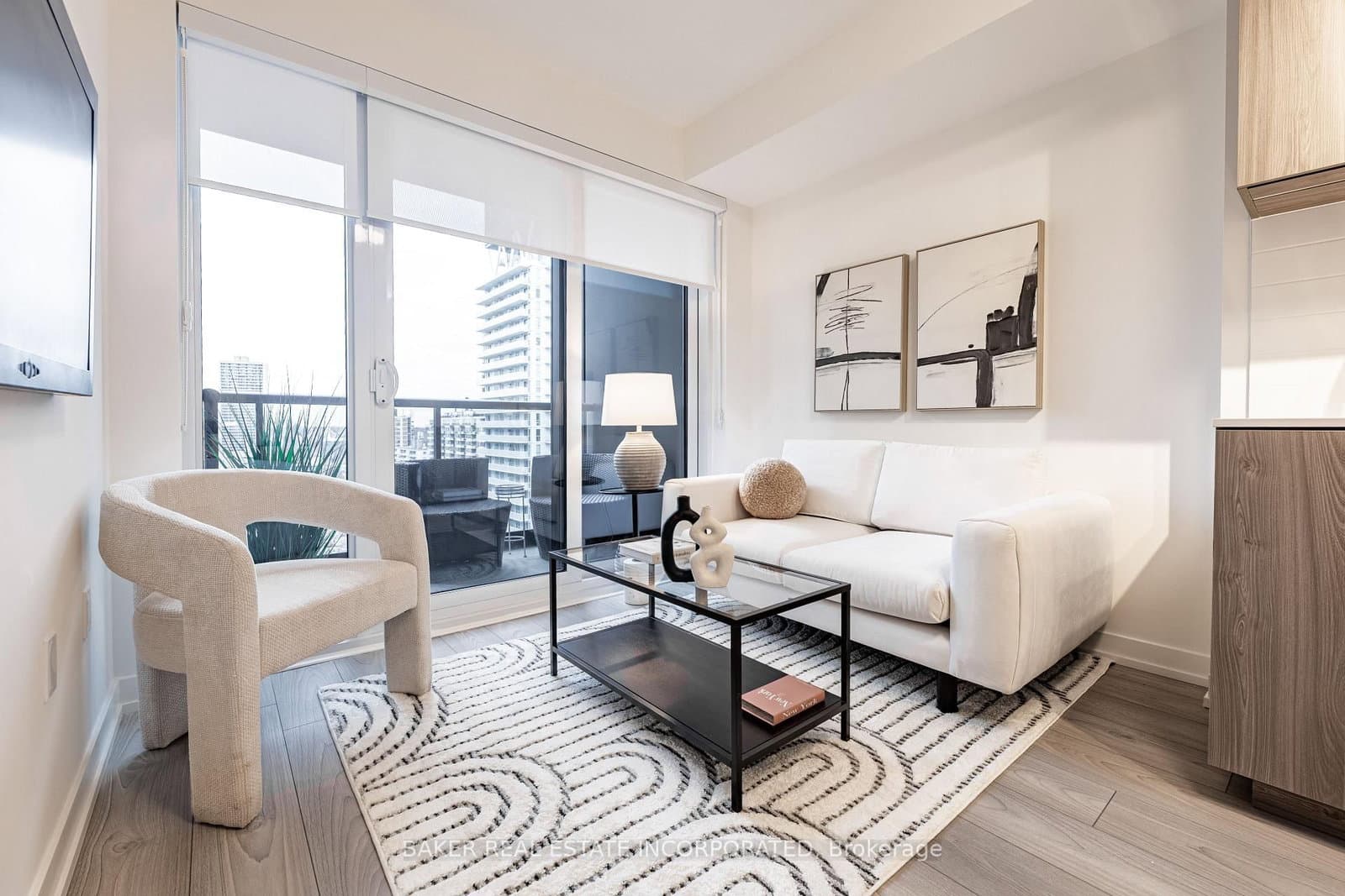 223 Redpath Avenue, Unit 807 thumbnail 10