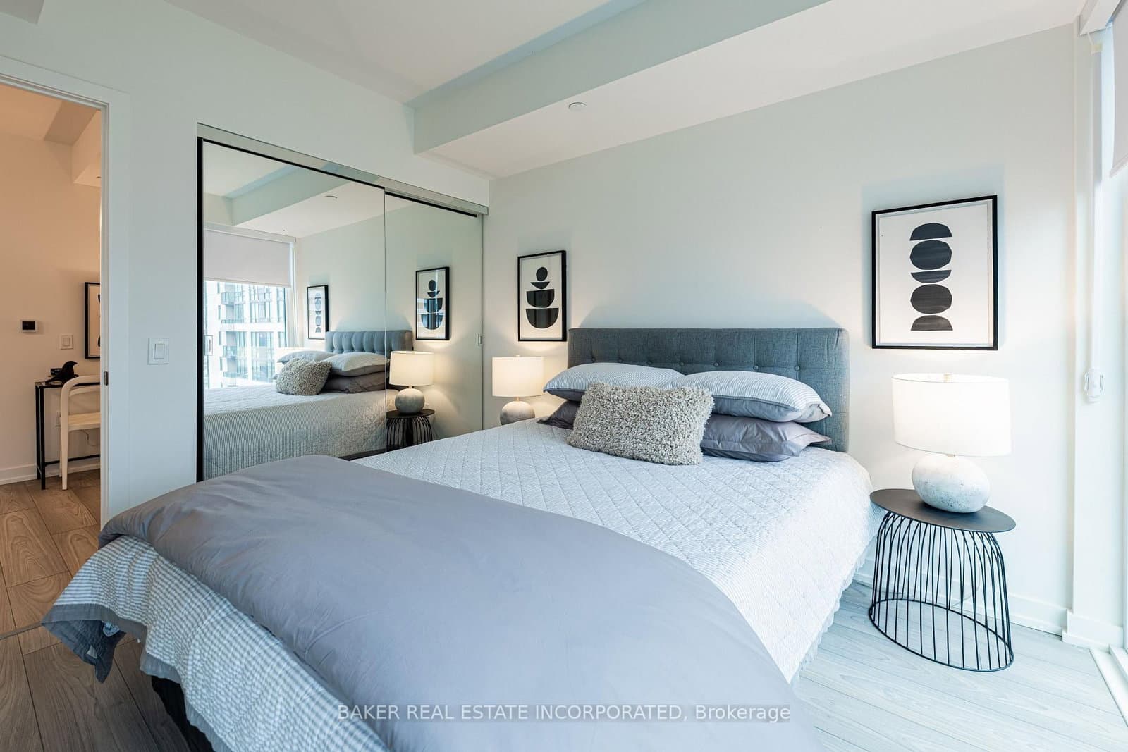 223 Redpath Avenue, Unit 807 thumbnail 14