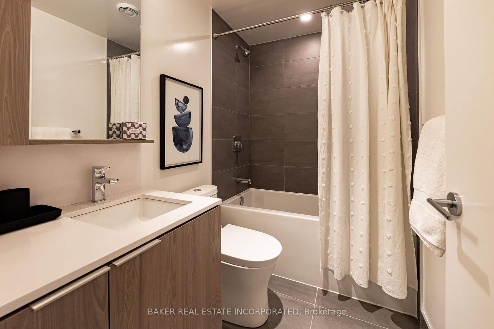 223 Redpath Avenue, Unit 807 thumbnail 17