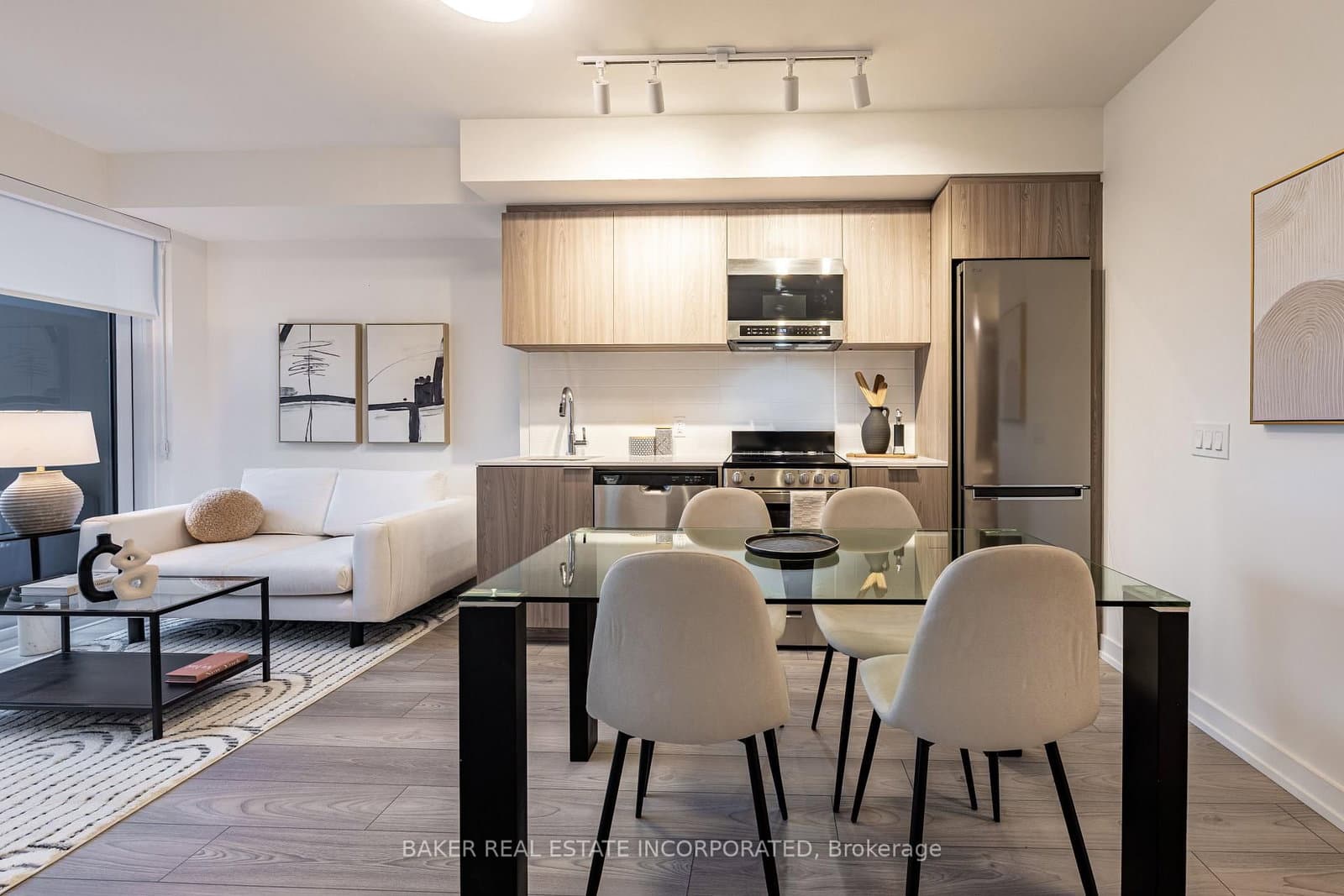 223 Redpath Avenue, Unit 807 thumbnail 2