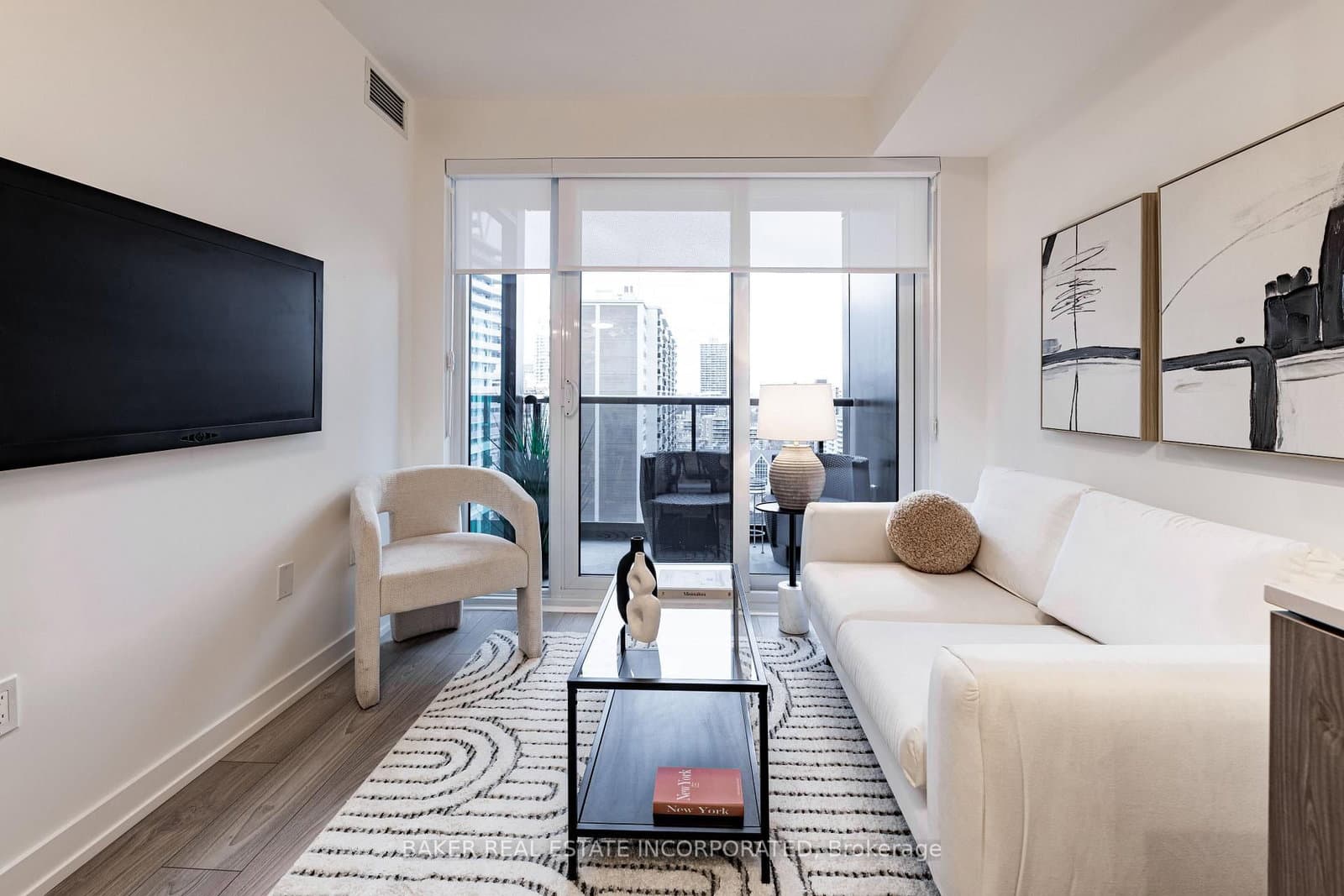 223 Redpath Avenue, Unit 807 thumbnail 9